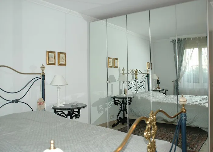 Residenza Giardino - Chez Antoinette Apartamento *