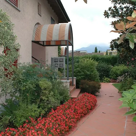 Residenza Giardino - Chez Antoinette Apartmán *